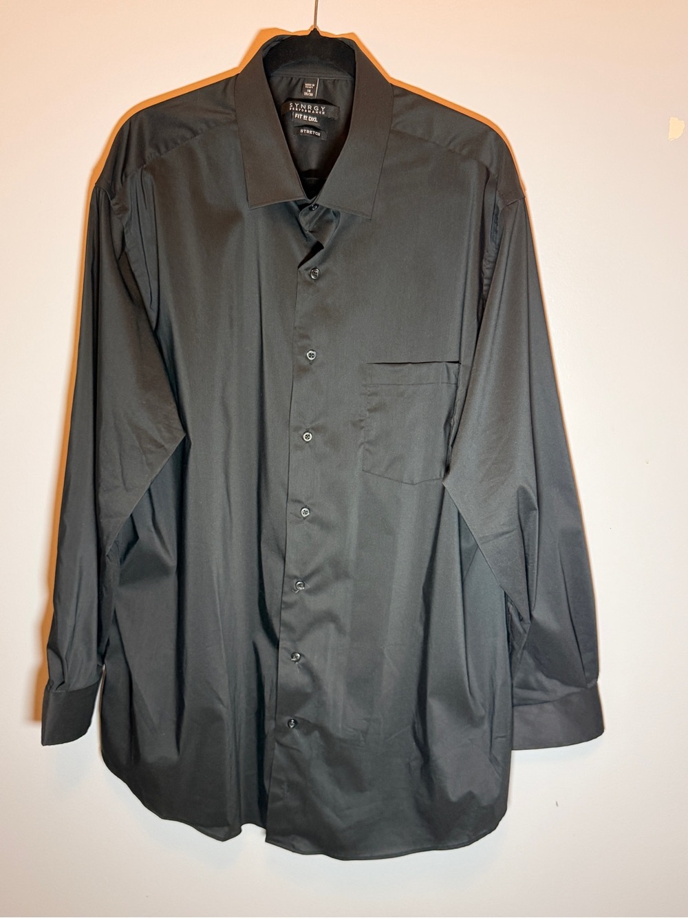 Synrgy Men's Classic Black Long-Sleeve Dress Shirt